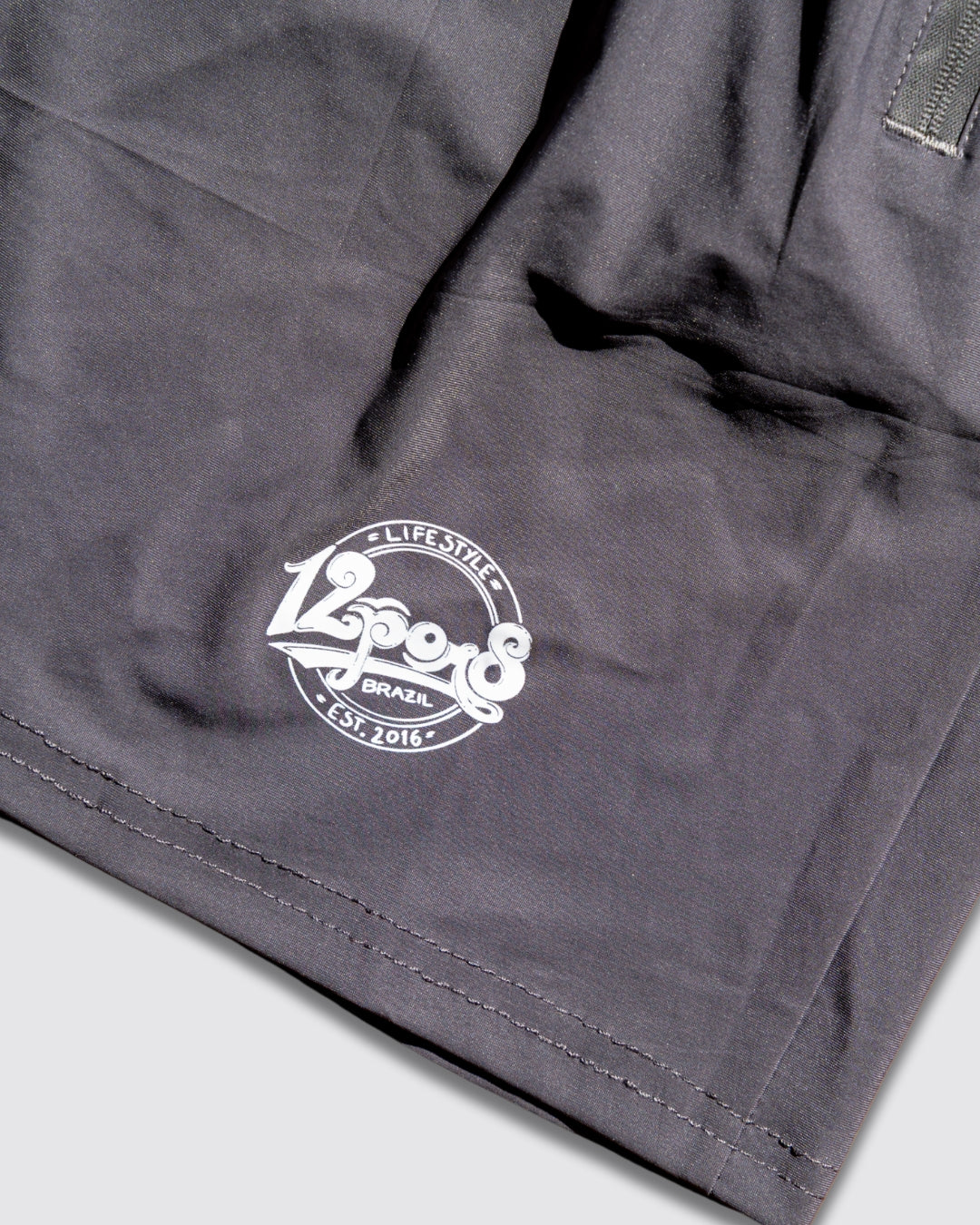 Shorts esportivo 12por8